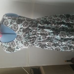 Torrid size 0, mint green and grey, floral dress